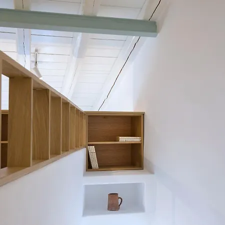 Сasa de vacaciones Nerofaoma House