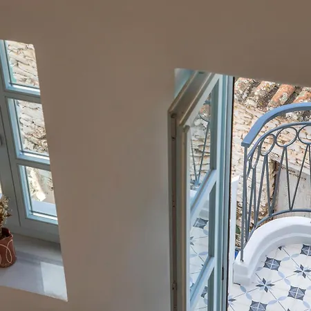 Сasa de vacaciones Nerofaoma House