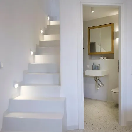 Nerofaoma House * Dhriopís