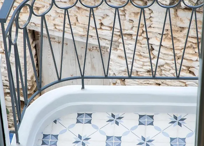 Nyaraló Nerofaoma House